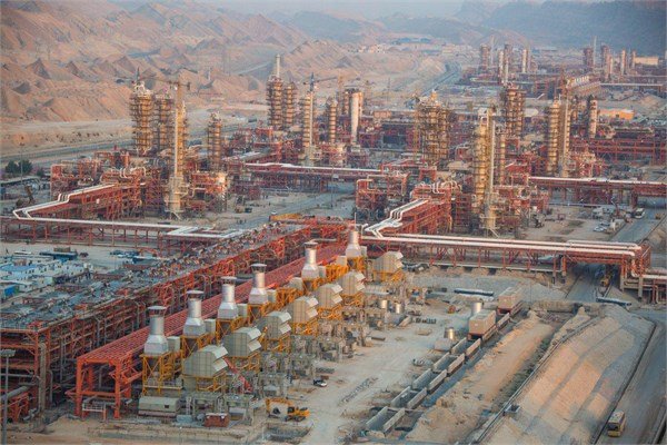پالایشگاه فاز ۱۳ پارس جنوبی در مدار است/سیل خسارتی نزد