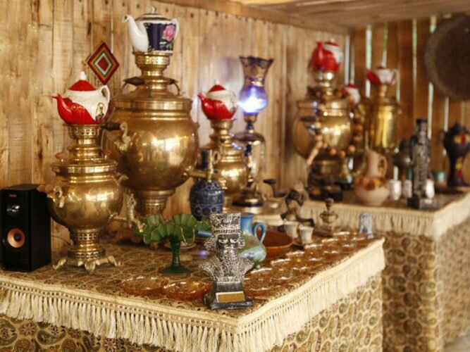 پلمپ ۶ واحد چایخانه و سفره خانه سنتی در لرستان