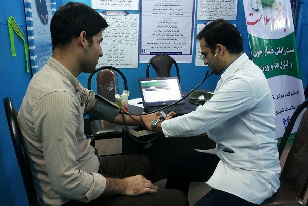 ۸ ایستگاه سلامت توسط هیئات مذهبی برپا شد ۸ ایستگاه سلامت توسط هیئات مذهبی برپا شد