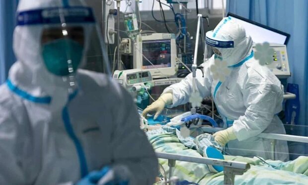 آمادهباش ۱۰۰۰ نیروی بسیج جامعه پزشکی در کرمانشاه آمادهباش ۱۰۰۰ نیروی بسیج جامعه پزشکی در کرمانشاه