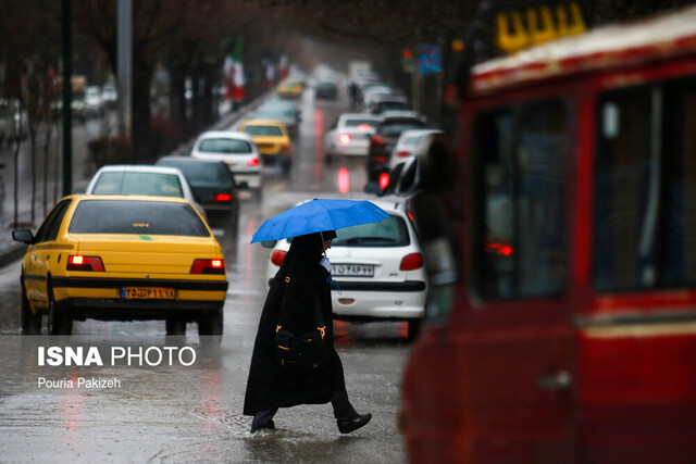 بارش باران در محورهای دو استان شمالی/ترافیک روان در اکثر محورها بارش باران در محورهای دو استان شمالی/ترافیک روان در اکثر محورها