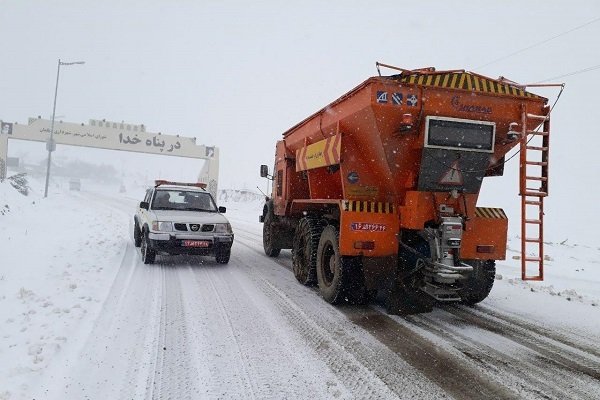 بارش باران و برف بهاری در برخی محورهای استان تهران بارش باران و برف بهاری در برخی محورهای استان تهران