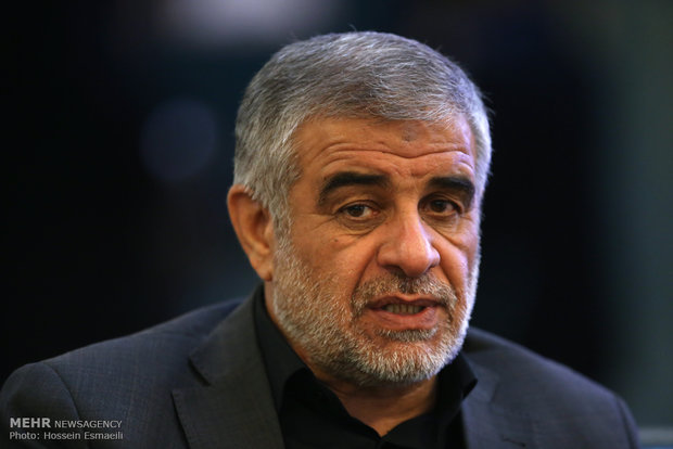 بانکها به تولید تسهیلات دهند/ مشکل دهکهای پائین باید حل شود بانکها به تولید تسهیلات دهند/ مشکل دهکهای پائین باید حل شود