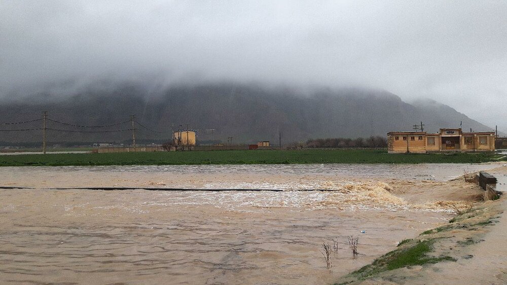 برق ۱۷ روستای سیل‌زده شمال کرمان وصل شد/ حل مشکل شبکه آب ۱۶ روستا