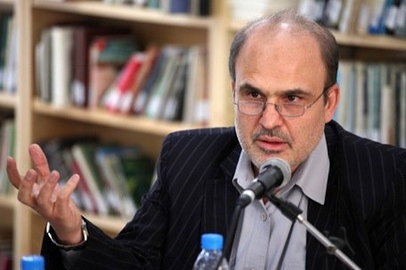 تحلیل متفاوت چهره شاخص اصلاح طلب از فرمان ویژه رهبری /سیر کردن یک شکم گرسنه‌مانده اهمیت دارد یا اصلاحات ساختاری؟