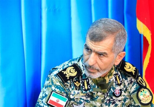توزیع بیش از ۲ هزار بسته معیشتی در راستای «کمک مومنانه» توسط ارتش در فارس توزیع بیش از ۲ هزار بسته معیشتی در راستای «کمک مومنانه» توسط ارتش در فارس