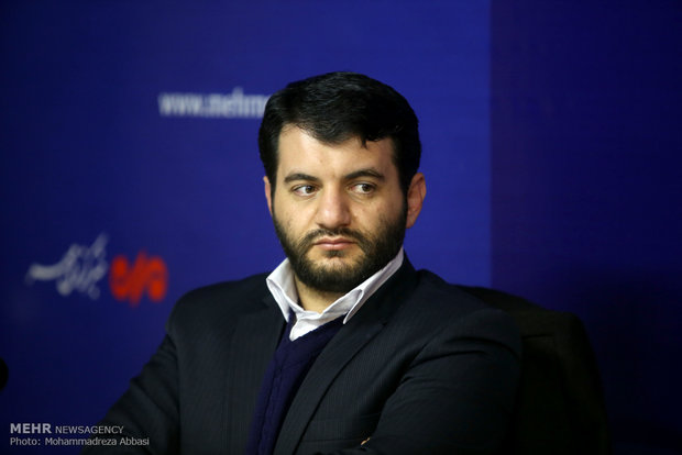 تولید در کشور مشکل سیاستی دارد/تقویت روحیه کارآفرینی؛لازمه جهش تولید در کشور مشکل سیاستی دارد/تقویت روحیه کارآفرینی؛لازمه جهش
