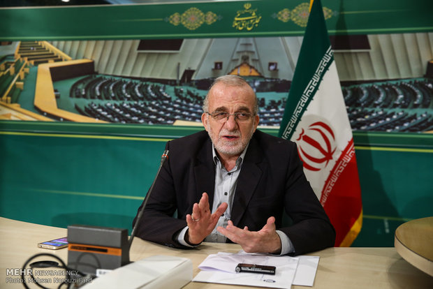خط مشی «جهش تولید» در کمیسیون تولید ملی تعیین شد خط مشی «جهش تولید» در کمیسیون تولید ملی تعیین شد