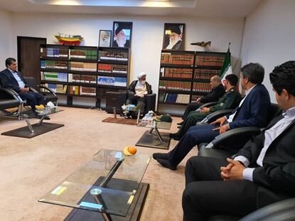 دیدار مدیرعامل سازمان منطقه آزاد قشم با نماینده ولی فقیه در استان
