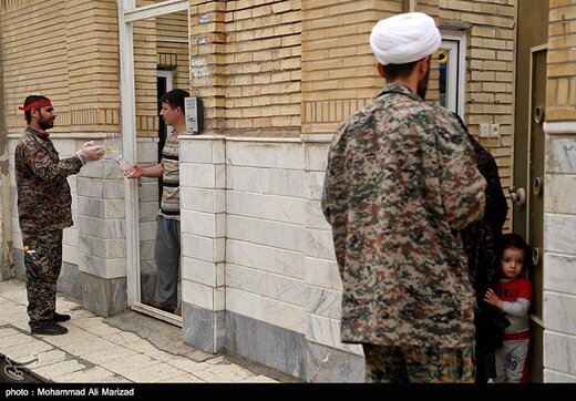 ضدعفونی کردن معابر قم از سوی نیروهای حشدالشعبی صحت دارد؟ ضدعفونی کردن معابر قم از سوی نیروهای حشدالشعبی صحت دارد؟