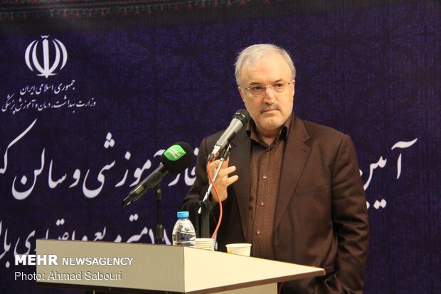 غربالگری ۶۷ میلیون ایرانی برای شناسایی بیماران کرونا