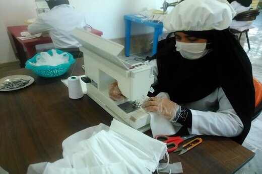 فعالیت های خواهران طلبه گله دار استان فارس در مبارزه با کرونا ادامه دارد فعالیت های خواهران طلبه گله دار استان فارس در مبارزه با کرونا ادامه دارد