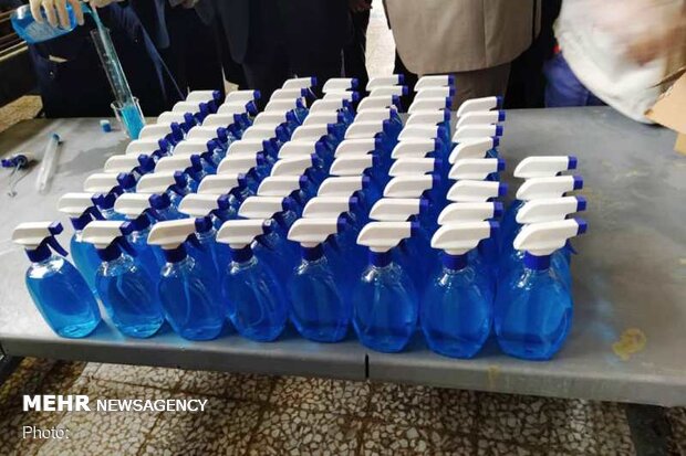 محموله محلول ضد عفونی قاچاق درآباده توقیف شد محموله محلول ضد عفونی قاچاق درآباده توقیف شد