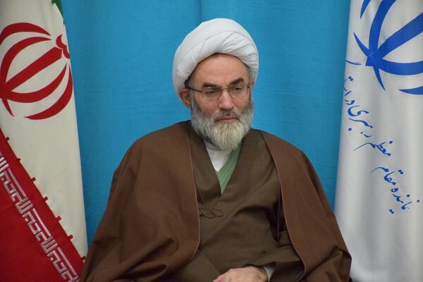 نیروی انتظامی با هنجارشکنان ماه مبارک رمضان قاطع برخورد کند نیروی انتظامی با هنجارشکنان ماه مبارک رمضان قاطع برخورد کند