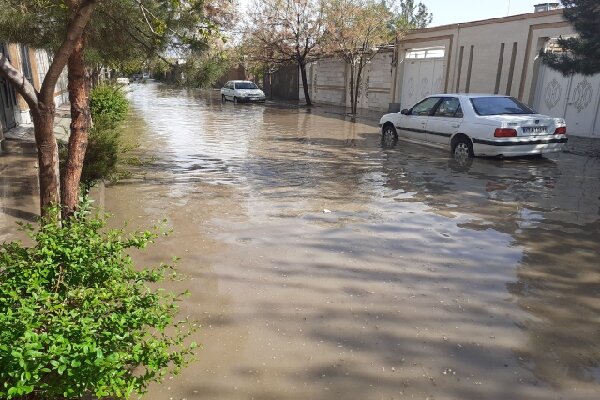 چند محور در شهرستان تایباد مسدود شد