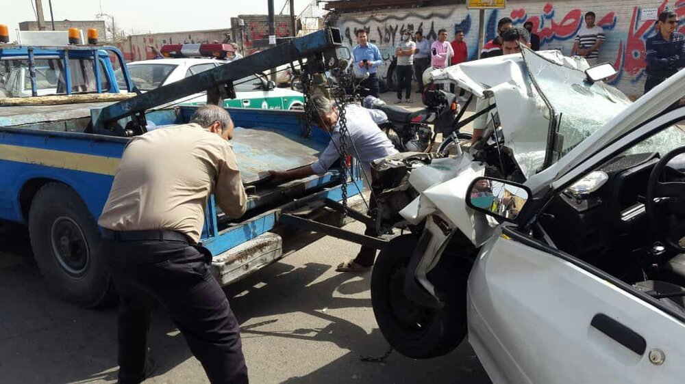 کشته شدن پنج نفر در تصادف دو خودروی سواری