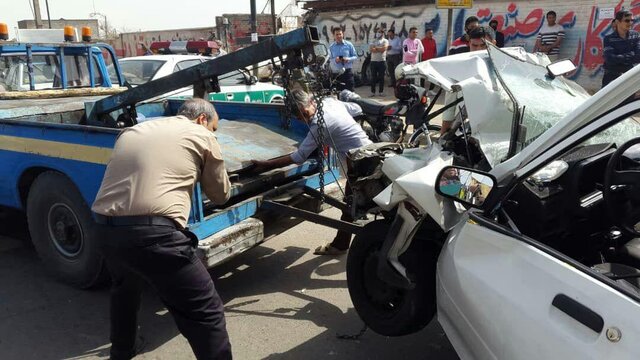 کشته شدن پنج نفر در تصادف دو خودروی سواری کشته شدن پنج نفر در تصادف دو خودروی سواری