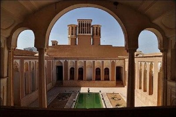 ۴۰۰ خانه وقفی در بافت تاریخی یزد در انتظار سرمایهگذار ۴۰۰ خانه وقفی در بافت تاریخی یزد در انتظار سرمایهگذار