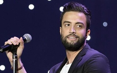ابتکار  بنیامین بهادری پس از لغو کنسرتش بدلیل شیوع کرونا