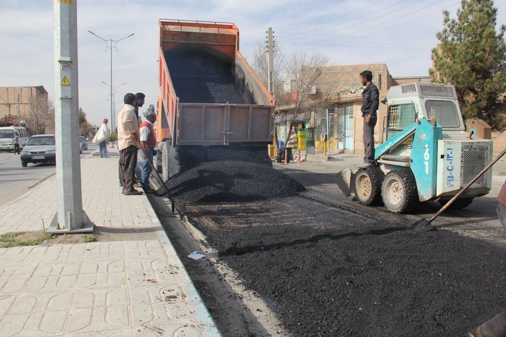 اجرای روکش آسفالت خیابان شهید دستغیب