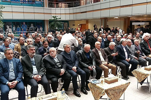 از تندیس چهرههای نامدار کشتی و دست نوشته های تختی رونمایی شد از تندیس چهرههای نامدار کشتی و دست نوشته های تختی رونمایی شد