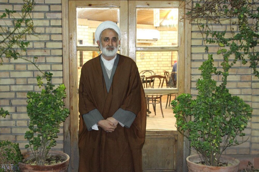 اظهارات نماینده مبتلا شده به کرونا: این ویروس وزیر و رئیس جمهور نمی شناسد /گفتند علائم پنهان کرونا را داشتم /قرنطینه خانگی سخت است اما رعایت کنیم