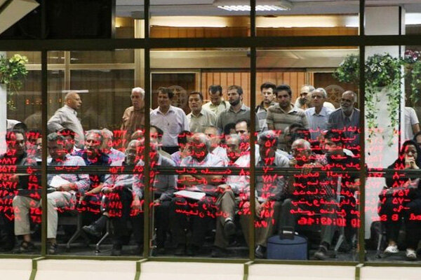 افزایش ۷۲ درصدی ارزش ETF / چرا دولت سهام را در بورس عرض نکرد؟