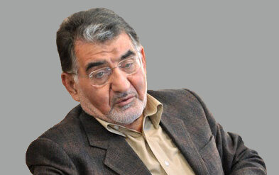 اقتصاد سیاست زده راهگشا نخواهد بود