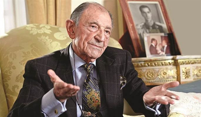 انتقادات تند و صریح اردشیر زاهدی از رژیم پهلوی: هم هویدا فاسد بود هم عَلم /این حکومت به مردم آزادی نمی‌داد /بارها استعفا داده بودم
