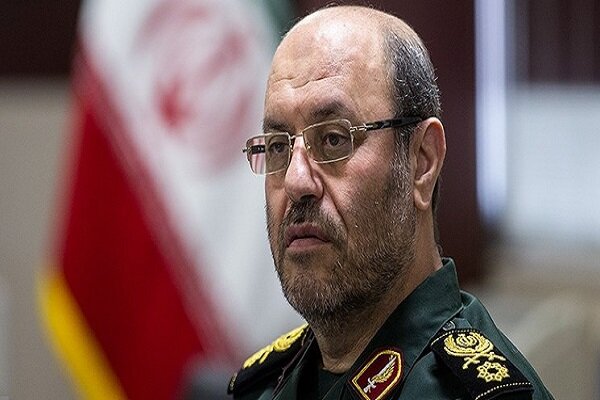 بخش خصوصی متکی به خود رشد کند نه با دولتی‌شدن
