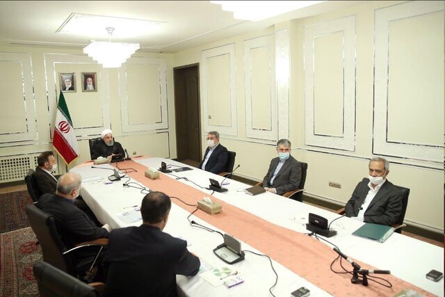 تصمیم مهم دولت درباره بازگشایی مشاغل و مراکز پر رفت و آمد و پرتجمع/روحانی: به دنبال بازگشایی هوشمند هستیم