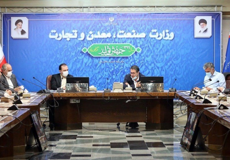 در جلسه وزیر صمت با 2خودروساز چه گذشت؟ دستور افزایش تولید به 1.2میلیون خودرو/ رحمانی: شفاف‌سازی کنید تا مردم مقصر را بشناسند