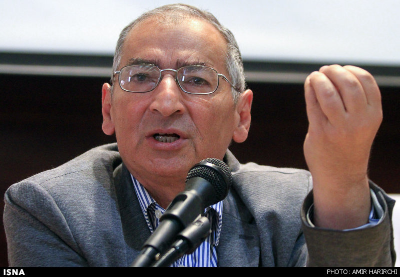 زیباکلام:پلیس حفاظت اخلاق وعفت از من شکایت کرده است