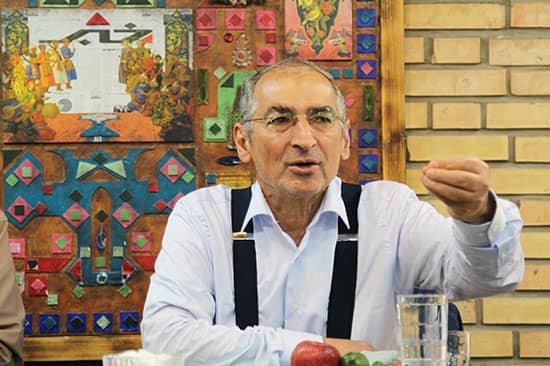 سوال معنادار زیباکلام از سیدمحمد خاتمی: اگر چک سفید امضا از رهبری داشتید و همه کاره مملکت بودید، چه کار می‌کردید؟
