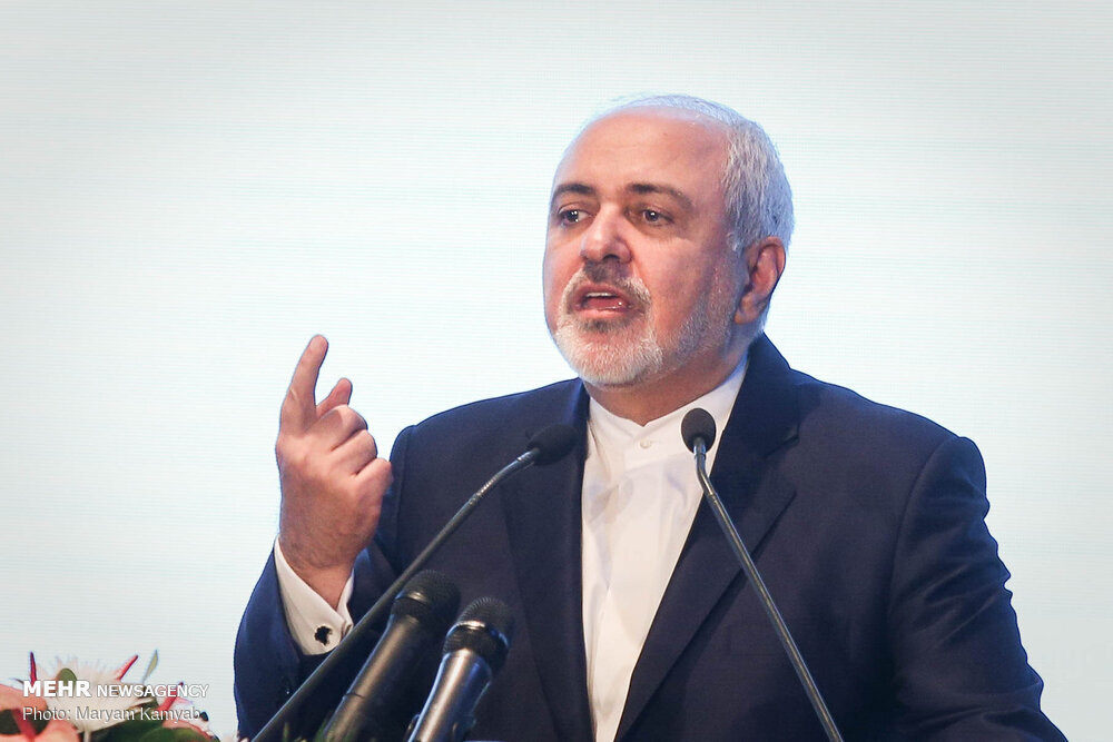 ملت ایران همیشه خود برای سرنوشتش تصمیم می‌گیرد