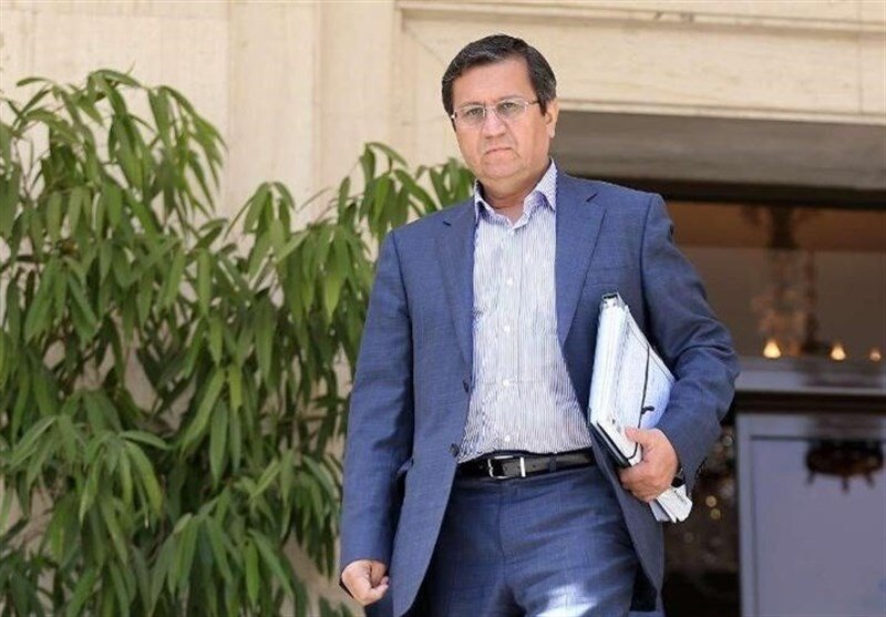 همتی: بنای جدی برای کنترل نقدینگی داریم