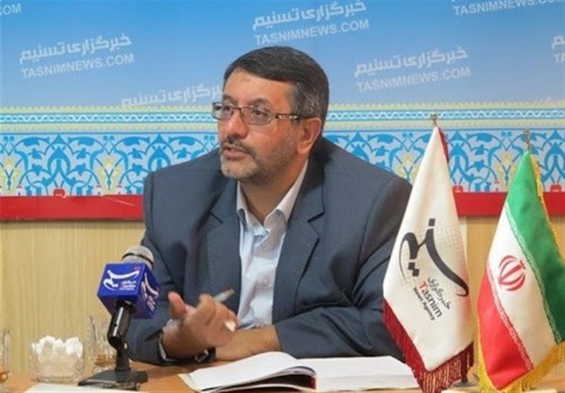 پیشنهاد عدم دریافت حق بیمه از کارگران به دولت می رود پیشنهاد عدم دریافت حق بیمه از کارگران به دولت می رود