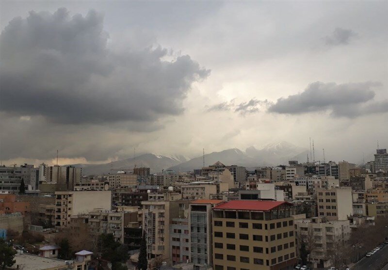 یک فعال صنفی پاسخ داد:خانه بخریم یا نخریم؟ یک فعال صنفی پاسخ داد:خانه بخریم یا نخریم؟