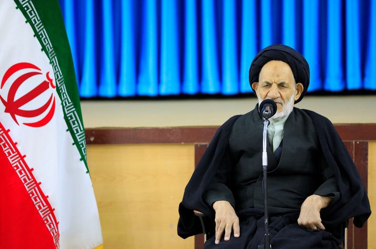 امام جمعه بیرجند: مسوولان باید در خانه و جامعه عدالت را رعایت کنند