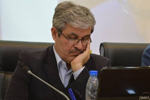 تاجگردون: اگر پدر من ساواکی بود چرا او را نگرفتند؟ /هر چه لر در کشور مسئولیت دارد را به من وصل کرده‌اند /طبری رفیق آنهاست یا ما؟