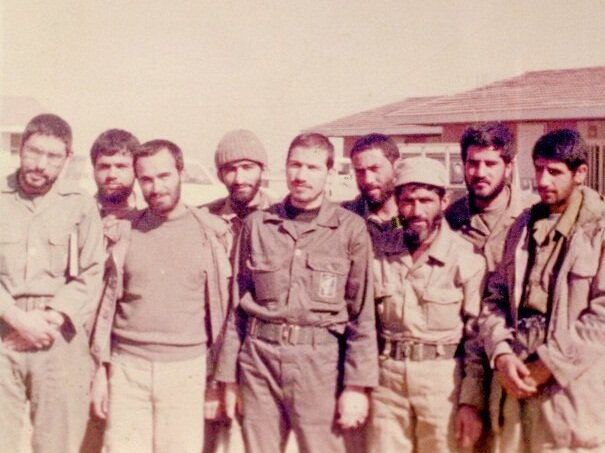 تک تیراندازی که ارتش تک نفره بود و به صیاد خمینی (ره) معروف شد