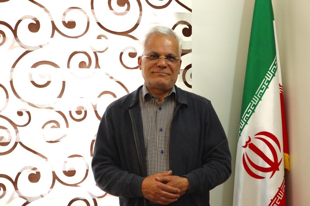 درخواست چهره نزدیک به قالیباف از شورای نگهبان برای ردصلاحیت احمدینژاد /کسی که با اصل نظام زاویه دارد نباید به قدرت برسد درخواست چهره نزدیک به قالیباف از شورای نگهبان برای ردصلاحیت احمدینژاد /کسی که با اصل نظام زاویه دارد نباید به قدرت برسد