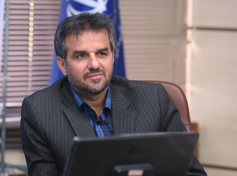 زمان پایان کرونا مشخص نیست/ نمی توان کسب و کار مردم را تعطیل کرد