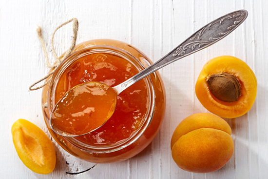 طرز تهیه مربا و شربت زردآلو؛ خوشمزه‌ی تابستان