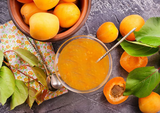 طرز تهیه مربا و شربت زردآلو؛ خوشمزه‌ی تابستان
