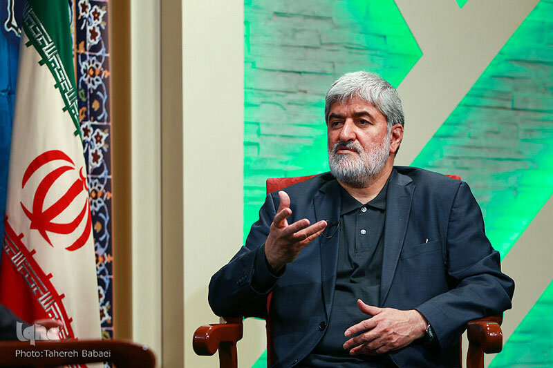 علی مطهری:نامه روسای کمیسونهای مجلس به روحانی نه ناصحانه است نه مشفقانه/احساسی و شعاری و هیجانی است/ رهبری جلوی تندروی های اینها را خواهند گرفت