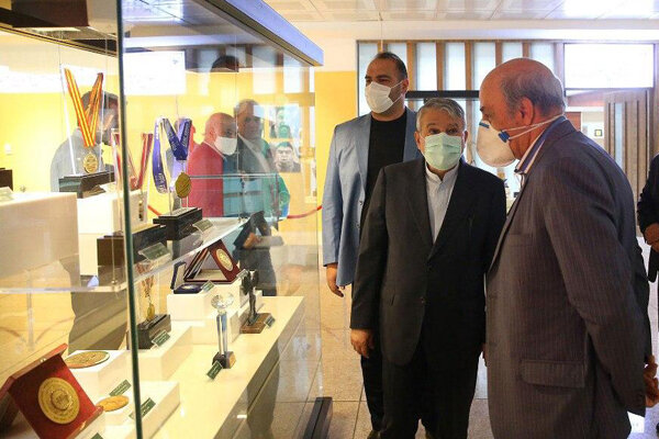 محمود گودرزی از موزه ملی ورزش بازدید کرد