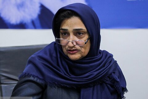 نظام مردسالار کنش پدر رومینا را سازمان می‌دهد