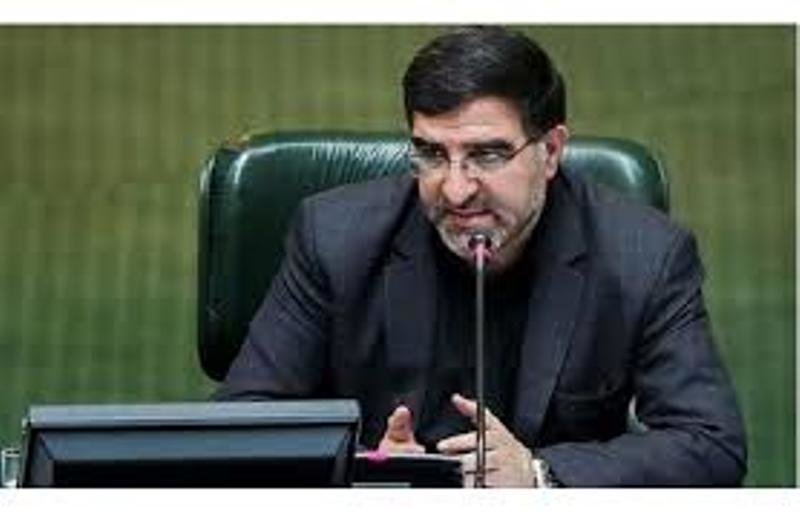 واکنش عضو جبهه پایداری به جمع‌آوری امضا برای استیضاح هئیت رییسه مجلس