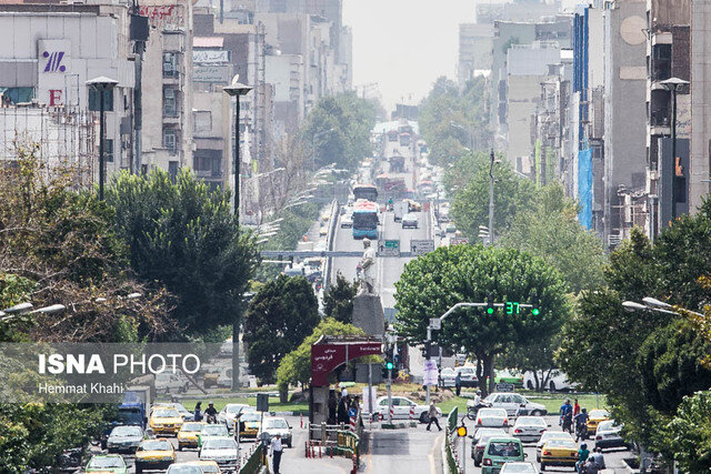 کاهش دمای ۶ تا ۱۰ درجه‌ای در مشهد/ پیش‌بینی بارش‌های رگباری
